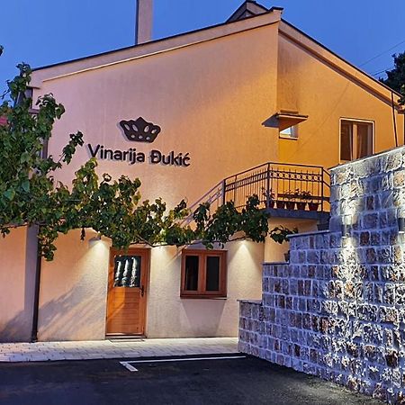 Djukic Winery Lejlighed Podgorica Eksteriør billede